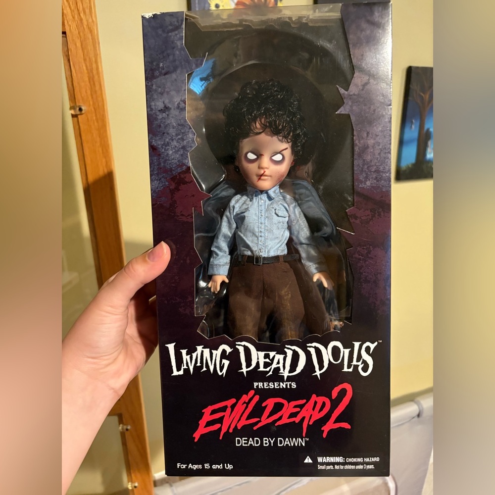 Living dead dolls Evil Dead 2 Doll- Ash NIB